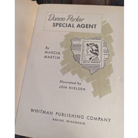 Donna Parker - Special Agent Book - Picture 8 of 10